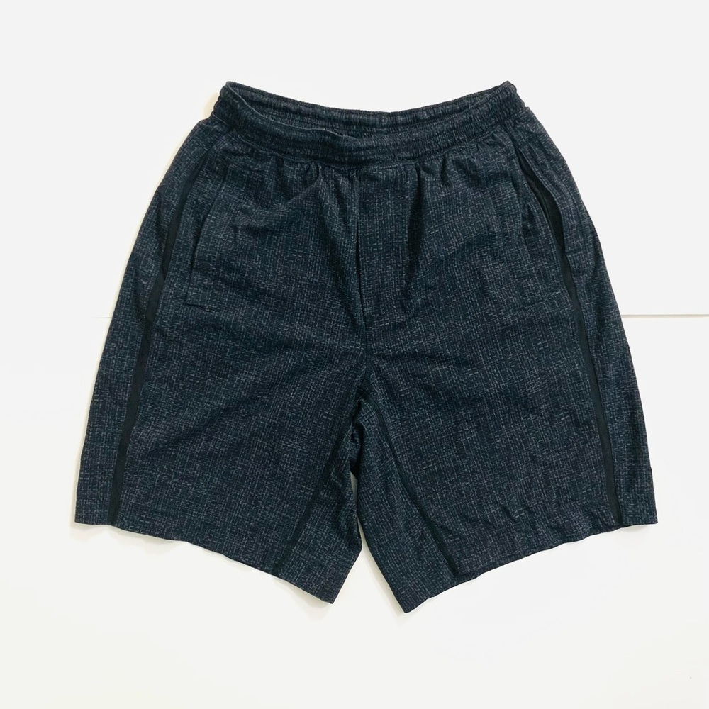 Lululemon Athletica Short‎ 9”